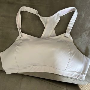 GUC Brooks sports bra